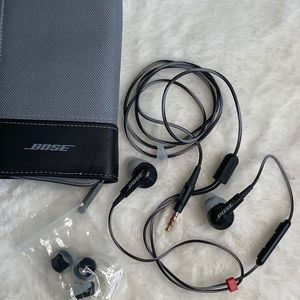 Bose SoundTrue Ultra in Ear Headphones